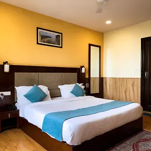 Royal Palm - A Budget In Udaipur